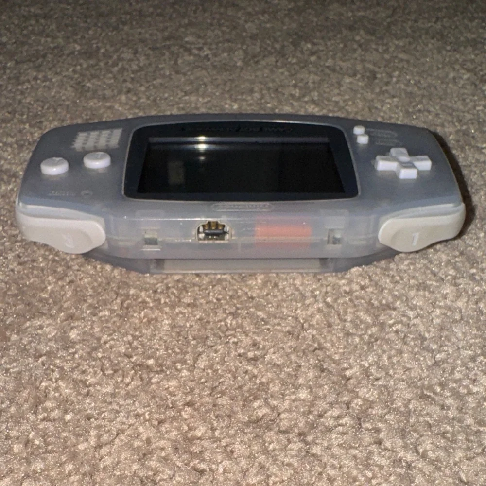 Nintendo Game Boy Advance - Translucent Gray